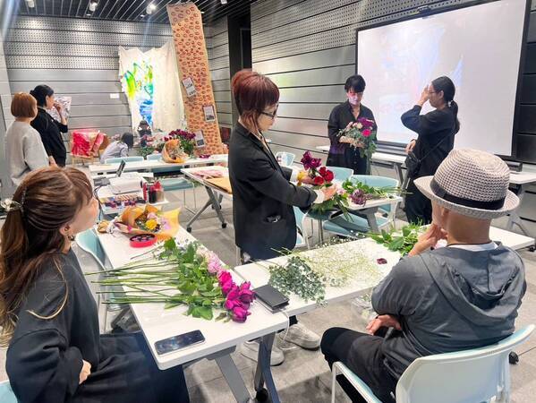 【イベントレポート】大人も子どもも心躍るサスティナブルなアート体験を｜ローズギャラリーが贈る体感型UPCYCLE ARTWORKイベント