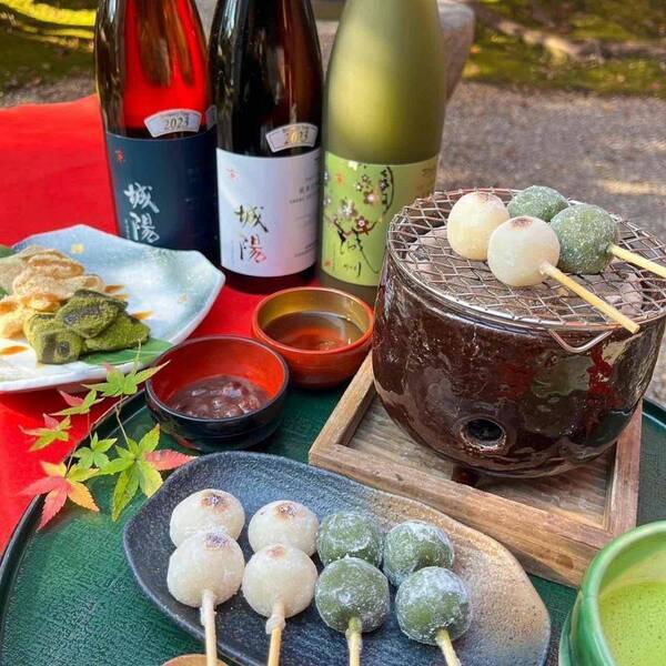 京都の和スイーツ×厳選地酒が愉しめる新商品「京都の地酒3種飲み比べ」を2024年12月22日（日）より期間限定で販売開始　～eXcafe京都嵐山本店～