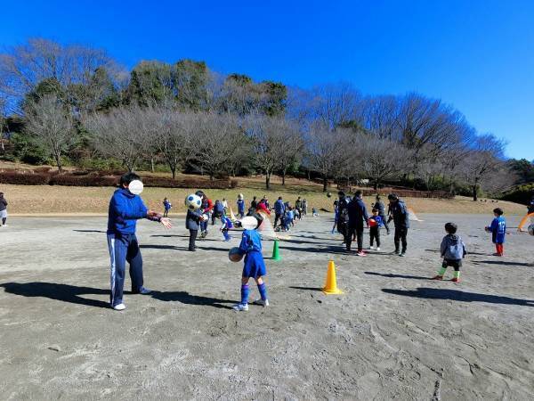 【2024年1月27日（土）開催！】小山田緑地『親子で楽しむサッカー教室』
