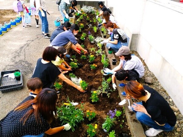 緑化工事や花壇づくり活動を支援！東京都都市緑化基金の令和６年度助成事業募集についてお知らせします。申請は７月19日(金)まで。
