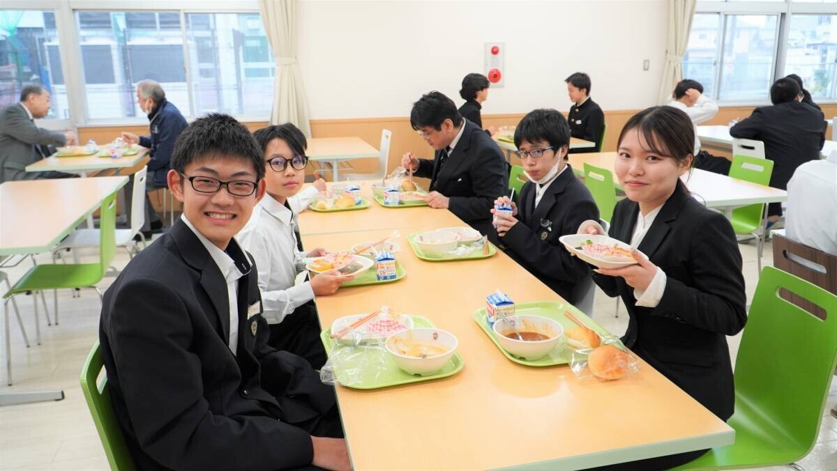 大阪国際大学短期大学部学長のリーダーシップのもと、学長３本柱「国際交流・地域活動・クラブ活動」が４月から新たにスタート