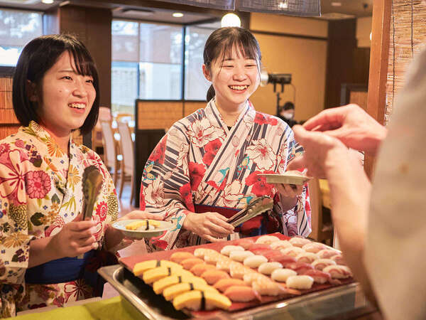 【祝！美食都市アワード受賞記念】甘〜い久美浜砂丘メロンor久美浜産小玉スイカ付プラン予約受付中。京都府京丹後市「久美の浜 みなと悠悠」
