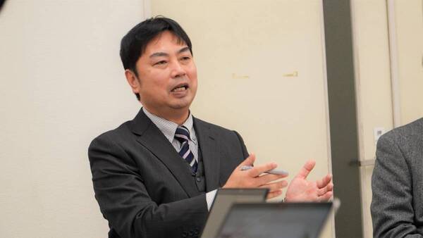 大阪国際大学の学生が南山城村村長へ京都府補助金事業における実践的な活動のご報告―「南山城村ウォーキングコース開拓プロジェクト」ウエルネスウォーキングの効果検証の成果―