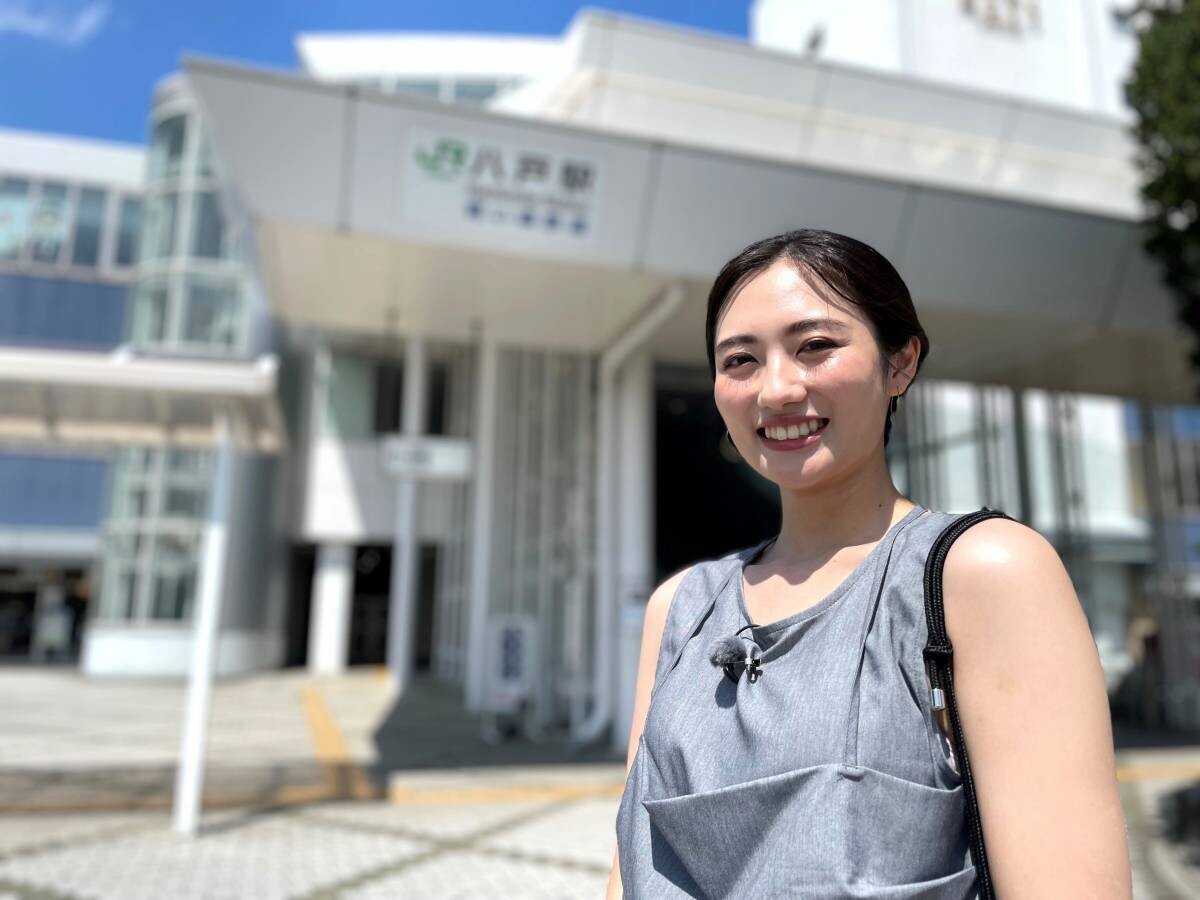 奥山かずさが生まれ故郷・青森県三沢市を案内！ 旅番組『久住昌之のニッポン箸休めさんぽ　青森編』