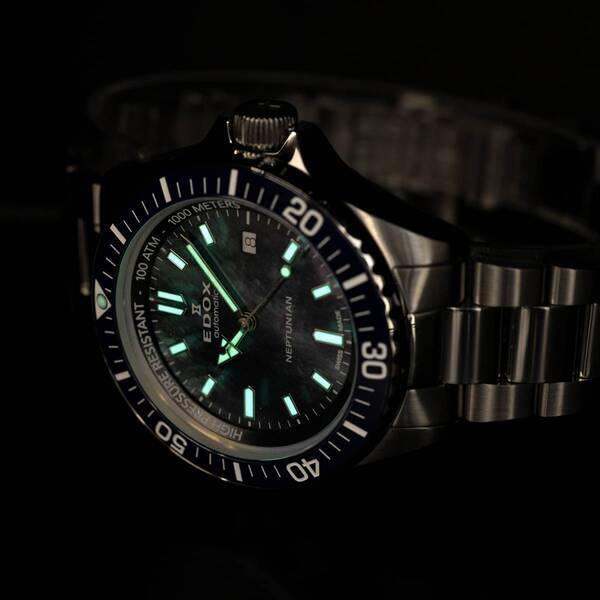 エドックスが日本限定『ネプチュニアン オートマティック』を3月7日に発売