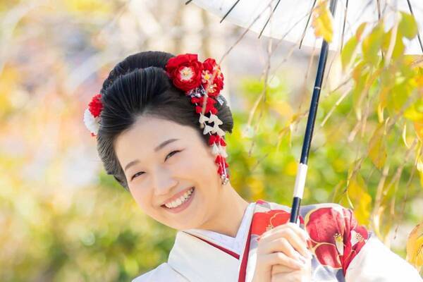 海外観光客（インバウンド）向け豪華振袖ロケーション撮影の販売開始。千枚以上の中からお気に入りの1着を選んで最高の思い出に