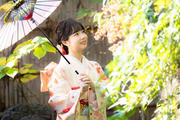 海外観光客（インバウンド）向け豪華振袖ロケーション撮影の販売開始。千枚以上の中からお気に入りの1着を選んで最高の思い出に