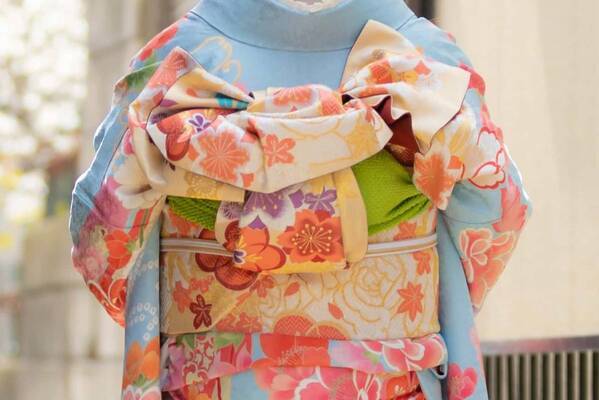 海外観光客（インバウンド）向け豪華振袖ロケーション撮影の販売開始。千枚以上の中からお気に入りの1着を選んで最高の思い出に