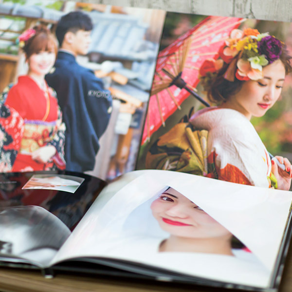 海外観光客（インバウンド）向け豪華振袖ロケーション撮影の販売開始。千枚以上の中からお気に入りの1着を選んで最高の思い出に