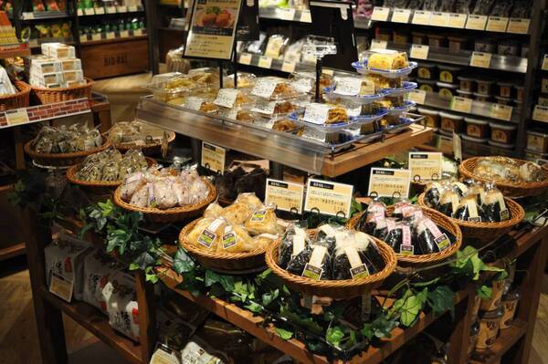 北摂エリアにビオラル初出店！3/23（土）、新駅「箕面萱野」駅に隣接する商業施設内に「ビオラルみのおキューズモール店」がオープン！