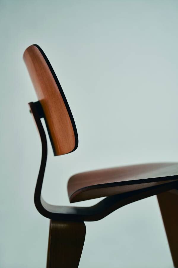 【北海道 東川町】日本橋髙島屋でスタートする、織田コレクション「椅子とめぐる20世紀のデザイン展」に協力