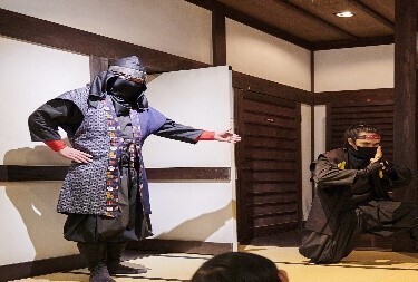 「おこしバス」初‼ 外国語（英語・中国語）でのご案内「世界遺産と京都での特別な体験」コースを新設