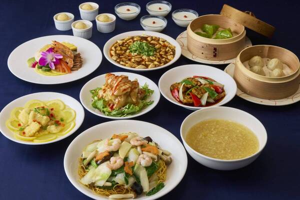 ホテル アゴーラ 大阪守口　メロンと抹茶とチョコレート　「グリーン ディライト スイーツ&ランチディナービュッフェ」開催　ゴールデンウィーク限定のスペシャルビュッフェも登場