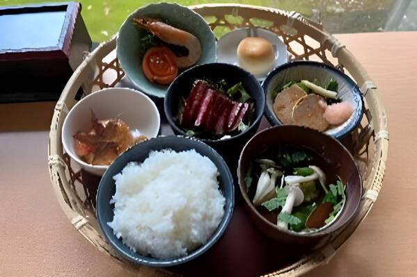 東京水辺ライン｜2月のイベントクルーズ「水上バスと観光バスで巡る水戸徳川の歴史 ―小石川後楽園での昼食付き―」2月5日(水)開催！