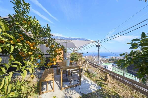 【熱海の海と空を全身に浴びるヒノキ露天温泉付き貸別荘】「スイートヴィラ 熱海別邸 双梅庵」が4月5日に開業