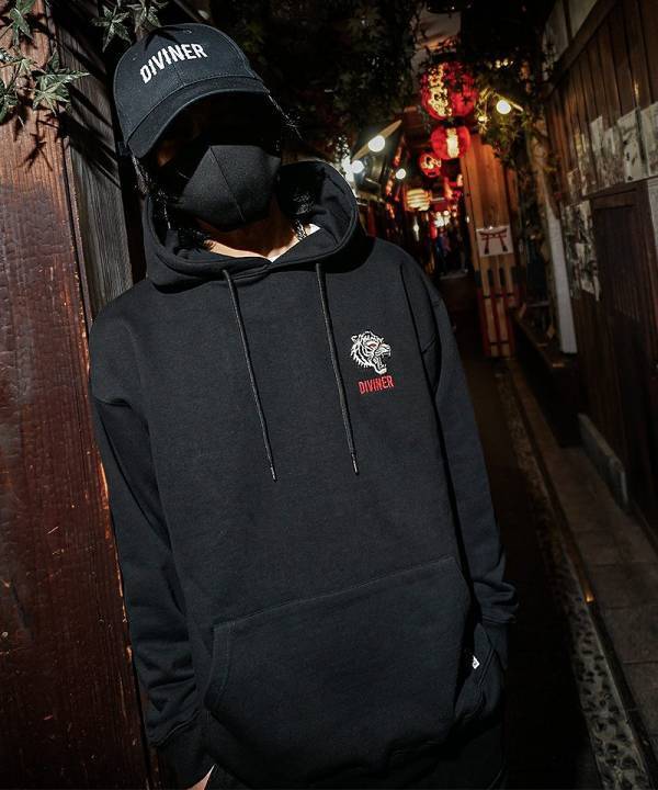 訪日外国人から話題の『DIVINER（ディバイナー）』より、AW新作アイテムが12月19日より販売開始。