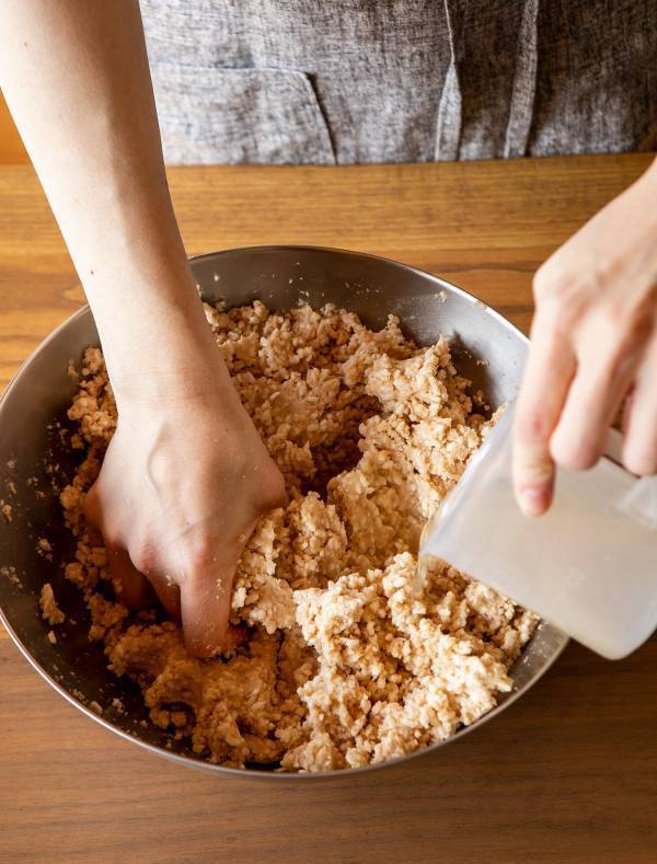 ～25歳で白血病を発症、絶望から「料理家」への道のりを一冊に～ 笠原なつみ『「好き」を仕事にする生き方』3/18発売