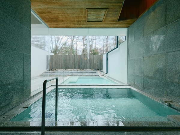 温泉旅館「フォートリート草津」に食べられるバレンタインツリーが登場！ ＜2024年2月2日～3月14日＞バレンタイン＆ホワイトデーイベント開催