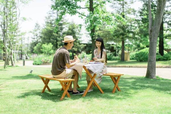 【ロッジ舞洲】ネモフィラ祭りと連動、自然の中で楽しむ美食とアウトドアが織りなす新企画「ピクニックガーデン舞洲」が登場！ 森と海に囲まれた大阪ベイエリアのリゾート施設からの特別な贈り物！新たな感動と心温まる体験を！