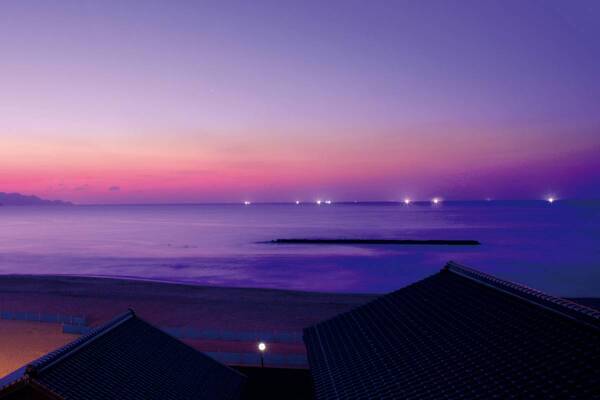 【6月限定】漁火と共に訪れる「活け烏賊」旬の美味プランが予約受付中。夕日ヶ浦温泉「佳松苑 別邸ふうか」