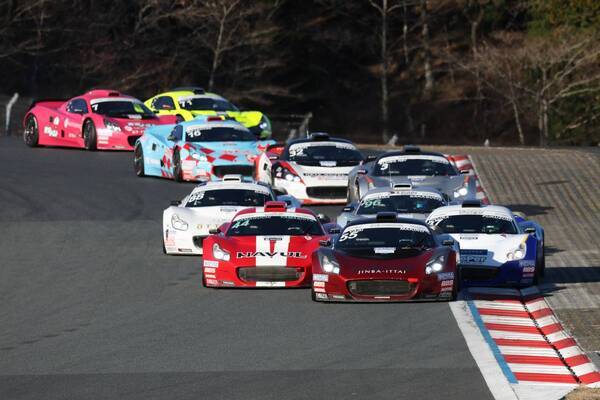 福住仁嶺が3度目のIPSチャンピオンに。 最終戦では牧野任祐とのバトルを制し全戦優勝を達成