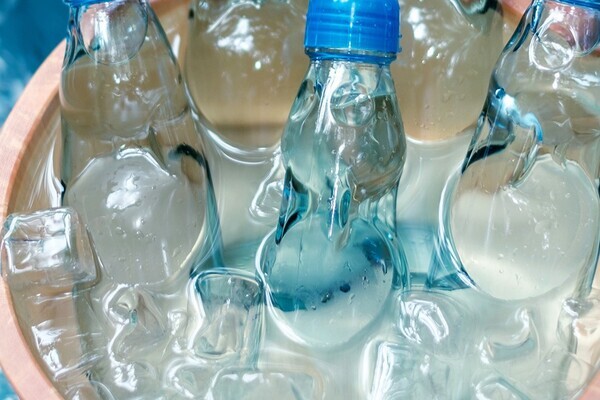 【open!】やかんの麦茶と瓶のラムネで、湯あがりの水分補給のひと休み。源流露天風呂まえ「ゆあがり Daicon茶屋」｜作並温泉ゆづくしSalon一の坊