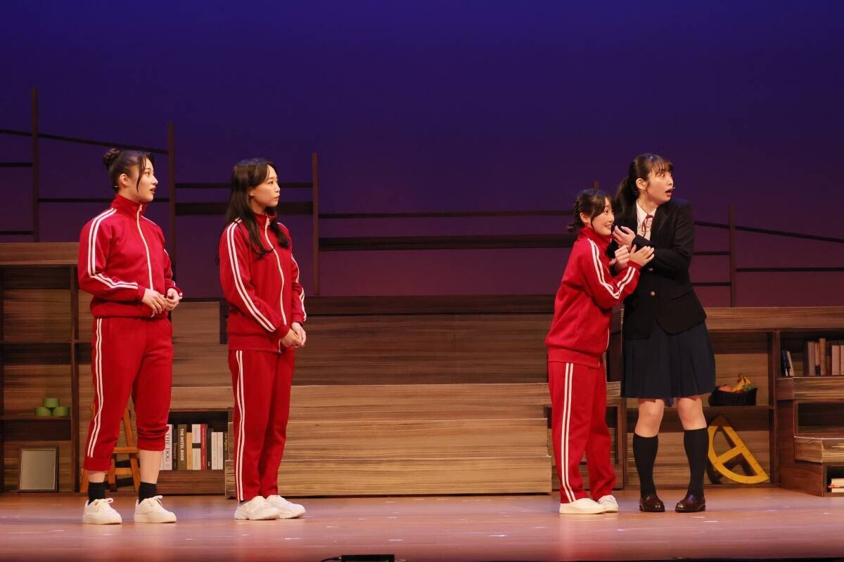 舞台『幕が上がる』が開幕！！ 須藤茉麻、夏目愛海、加藤夕夏、七瀬恋彩らが青春を熱演！！