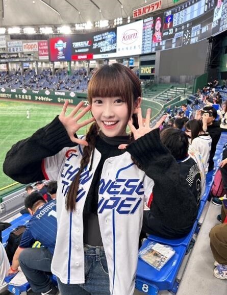 台湾で大人気！KIRISメンバー董璦昀（yumi）がWBSC【プレミア12】台湾チアとして来日中！！（株式会社アデッソ&amp;MarsCat協力プロジェクト)