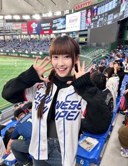 台湾で大人気！KIRISメンバー董璦昀（yumi）がWBSC【プレミア12】台湾チアとして来日中！！（株式会社アデッソ&MarsCat協力プロジェクト)