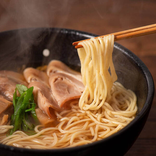 ＼久世福商店×サッポロ一番／久世福商店のだしで仕上げた袋麺・カップ麺がついに！久世福店舗・オンラインで販売開始【久世福商店】