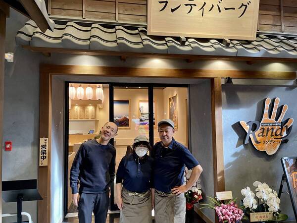 東京両国【名店復活】赤身ロースハンバーグ「ランディーバーグ」 がオープン