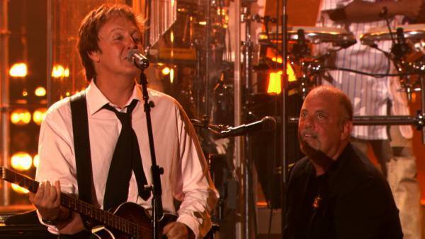 ビリー・ジョエル、16年ぶりの来日公演記念！ ビリー・ジョエル『ライヴ・アット・シェイ・スタジアム』 1月28日（日）夜8時30分～放送！