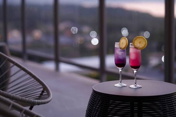 【ラウンジテラス碧－AO－・1周年記念】海と夕日の絶景＆プライベート温泉を愉しむ大人宿［夕日ヶ浦温泉 佳松苑 別邸ふうか］