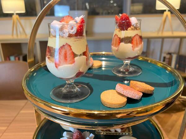 旬のいちごを贅沢に！冬限定スイーツ新発売「真冬のいちごアフタヌーンティー」＆「いちごパフェ」【長野・湯田中温泉】
