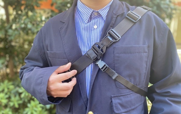 最高のスリングバッグ、待望の新色解禁！【SEKKEI MX-sling】の新色、ダークグレーがついに登場！その人気はすでに爆発的でプロジェクト支援額は100万円を突破！4月30日にクラウドファンディング終了！この機会を逃す手はない！今すぐ手に入れて、スタイリッシュな旅への準備を整えよう！