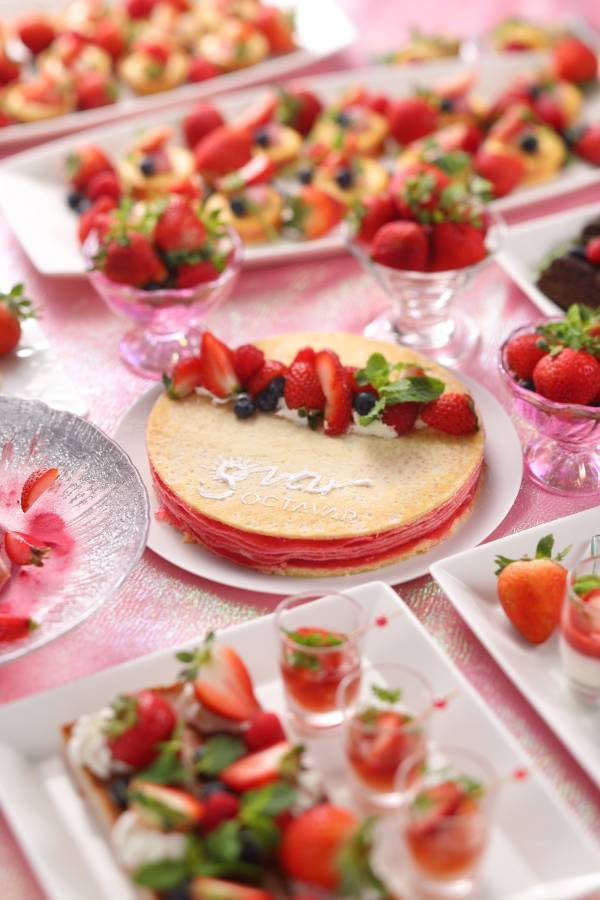 ホテル京阪 京都 グランデ レストラン「オクターヴァ」いちごビュッフェを開催します