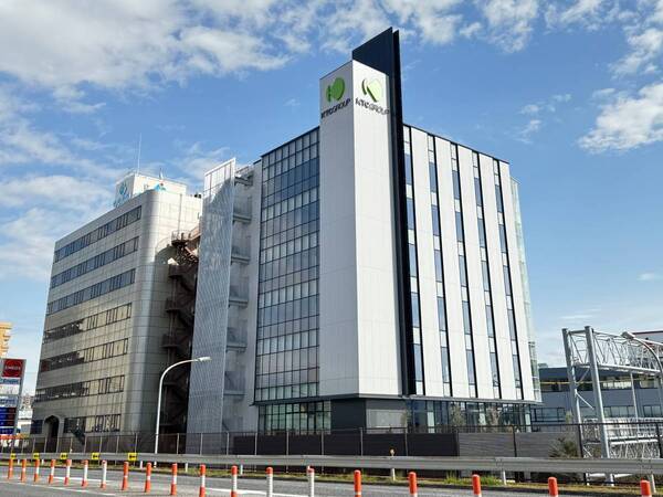 KTC GROUPが新社屋を竣工、エントランスにチームラボ作品を展示