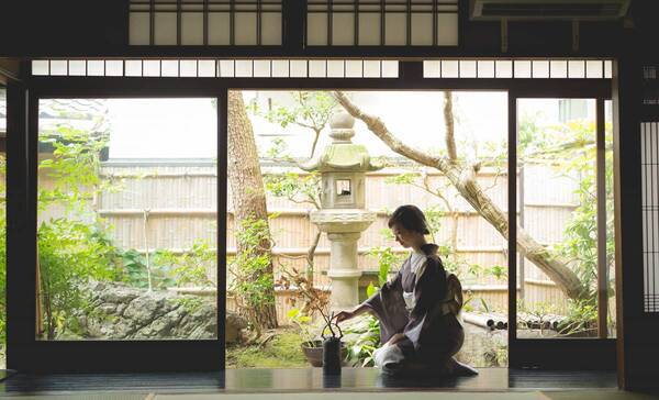 新年度の研修やチームビルディングプランに。茶の心で生活を一新できる深堀り茶道体験プランを4月15日より開始。