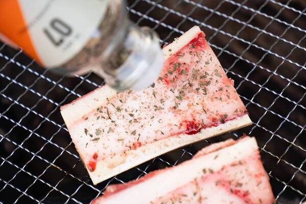 【BBQ&Co】BBQ愛好家必見！日本では希少な食材「ボーンマロー」がもたらす感動の味わい！兵庫県明石市のバーベキューアンドコーが4月26日からクラウドファンディング「Makuake」にて販売開始！