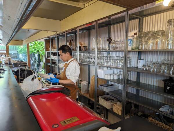 南新宿【スパイスカレーとスープカレーの融合】 「カレーBOCA」がオープン！