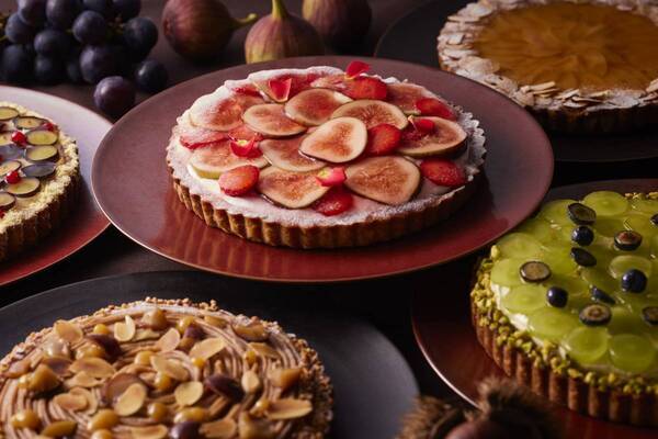 ホテル アゴーラ 大阪守口　アフタヌーンティー気分で楽しめる秋のタルトスイーツ&ランチディナービュッフェ開催