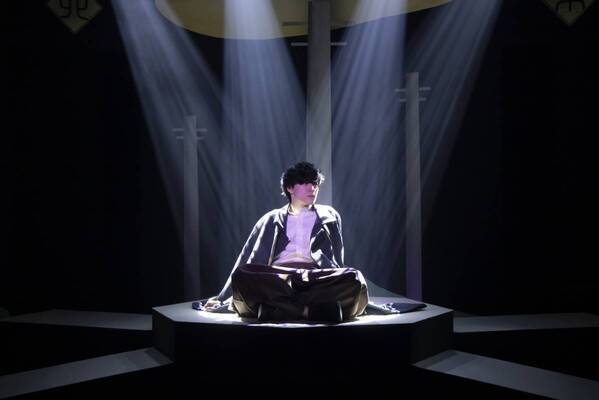 上遠野太洸が「逃げの天才」を演じる　GORIZO STAGE Vol.8『天才的脱兎』再演決定