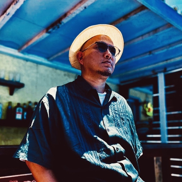 島袋 優（BEGIN）が豪華なゲストアーティストを迎えた2月21日リリースのソロアルバムより『タピオカとパンケーキ』『今日は明日のイエスタデイ』の2曲が先行配信決定！