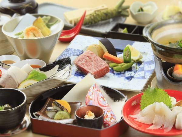 島根の小京都で時代（とき）をめぐる旅コラボ＜ゆとりろ津和野×沙羅の木＞ 1日限定・1000年以上続く伝統工芸「紙すき」体験付き宿泊プラン販売