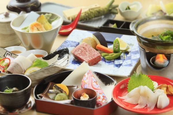 島根の温泉旅館ゆとりろ津和野×山口線「〇〇のはなし」コラボ ＜2024年1月14日＞観光列車に乗って温泉尽くしの旅を愉しもう