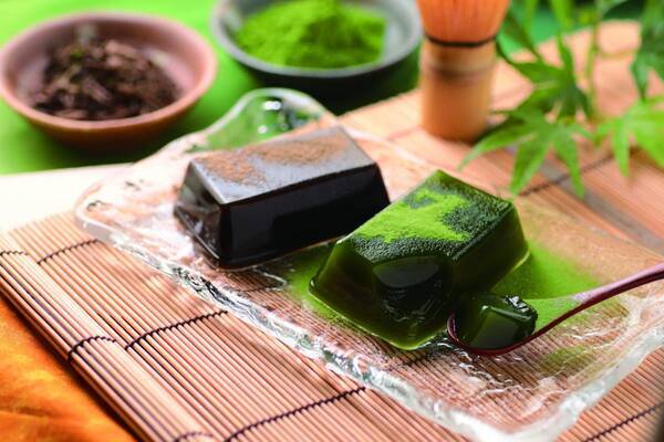 京都 宇治の老舗 辻利（TSUJIRI）より ひんやりおいしい 夏のお土産 　「ほうじ茶わらび餅」・「わらび餅 詰め合わせ」 6月10日（月）新発売