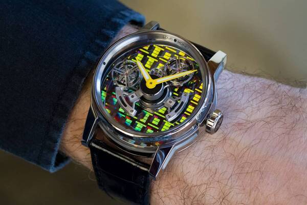 ルイ・モネがユニークピース『アストロネフ テクノ』を発表、2024年秋発売予定