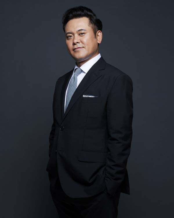 Audibleで2月1日(木)17:00より『有田脳 シーズン2』配信開始！ 新シーズン開始記念・番組公式Xで「サイン入りTシャツ」プレゼントキャンペーン開催中。