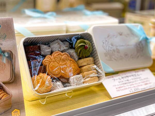 はちみつメーカー直営「パティスリーQBG」がJR川崎駅に初登場！もちもち食感の限定はちみつ生クリームロールや、ホワイトデーのおすすめチョコレートをご用意【3/1(金)〜15(金)】