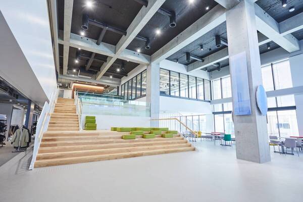 完成したばかりの新校舎をお披露目！ 高1・高2年生向け　春のオープンキャンパス開催